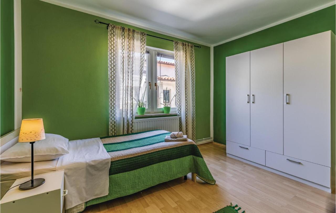Gorgeous Apartment In Pula With Kitchen Экстерьер фото