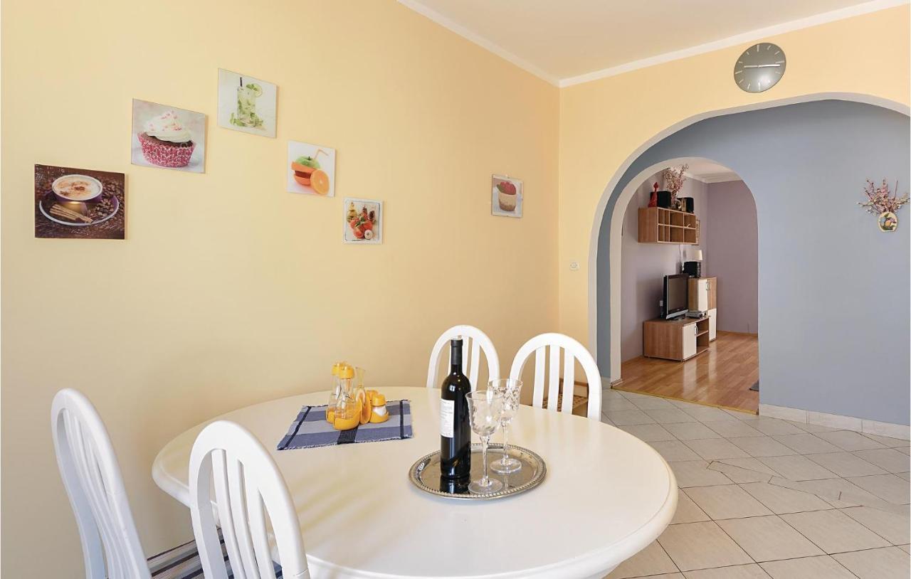 Gorgeous Apartment In Pula With Kitchen Экстерьер фото