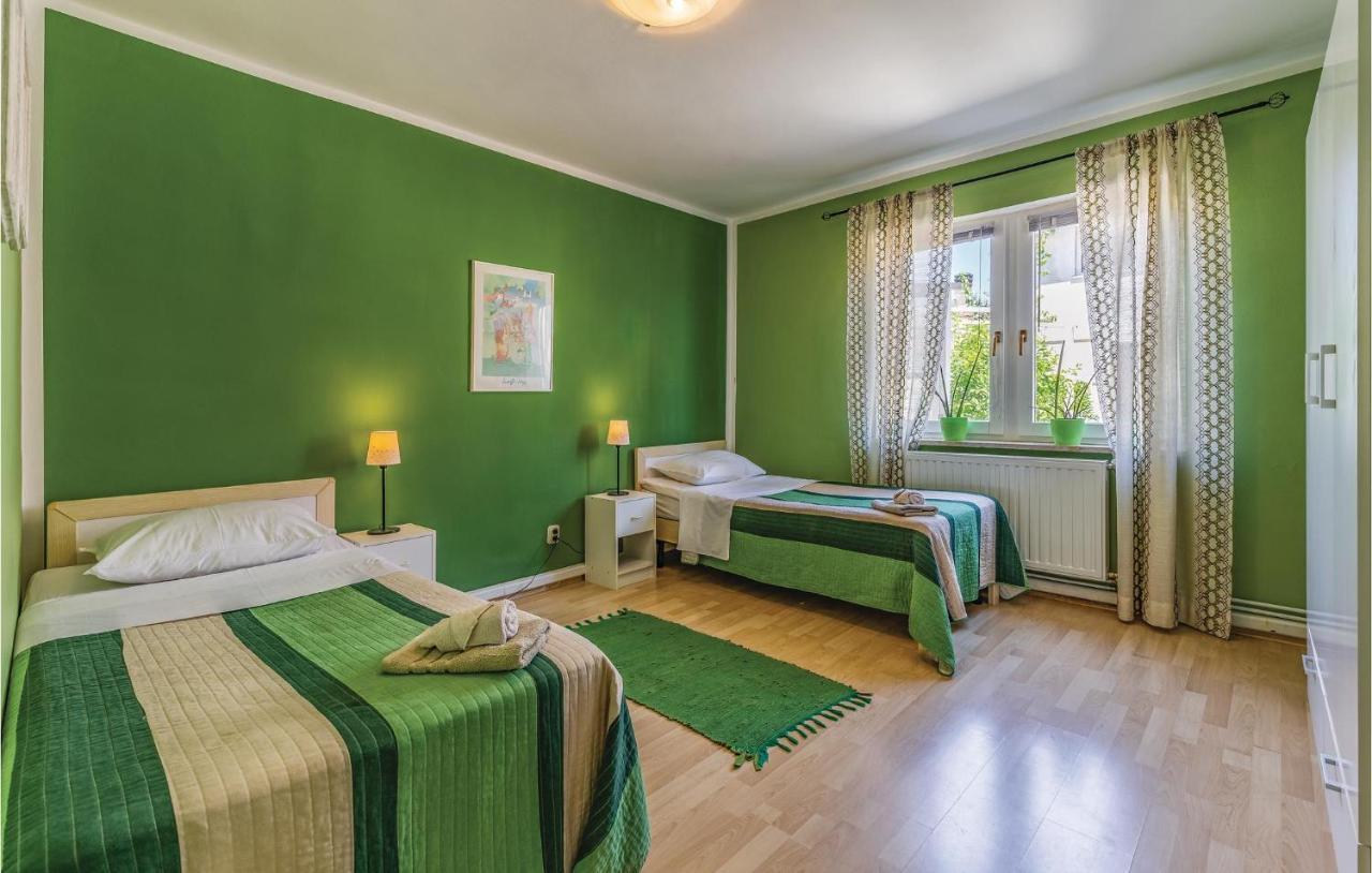 Gorgeous Apartment In Pula With Kitchen Экстерьер фото