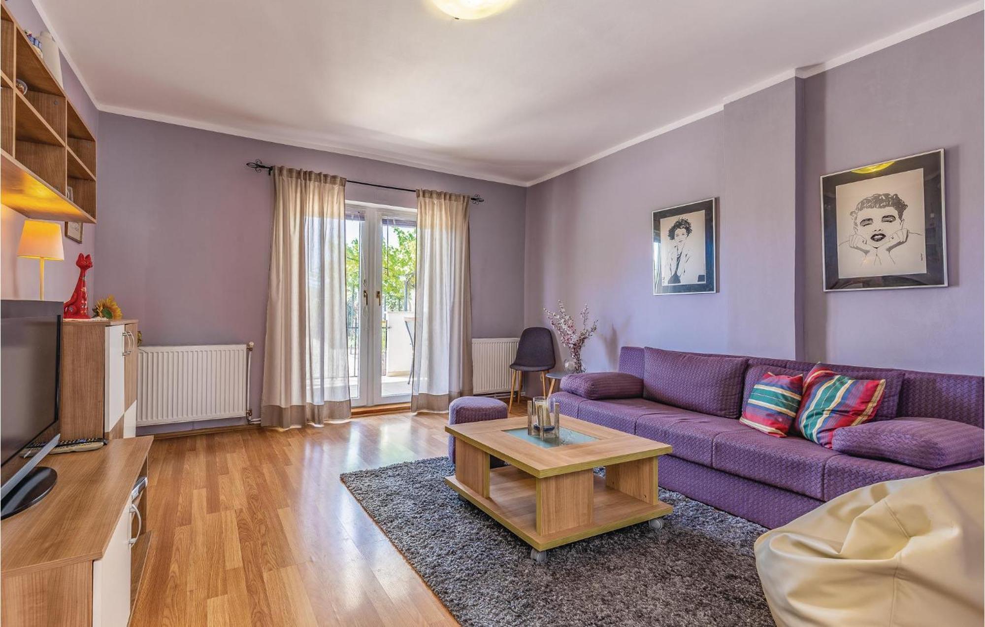 Gorgeous Apartment In Pula With Kitchen Экстерьер фото